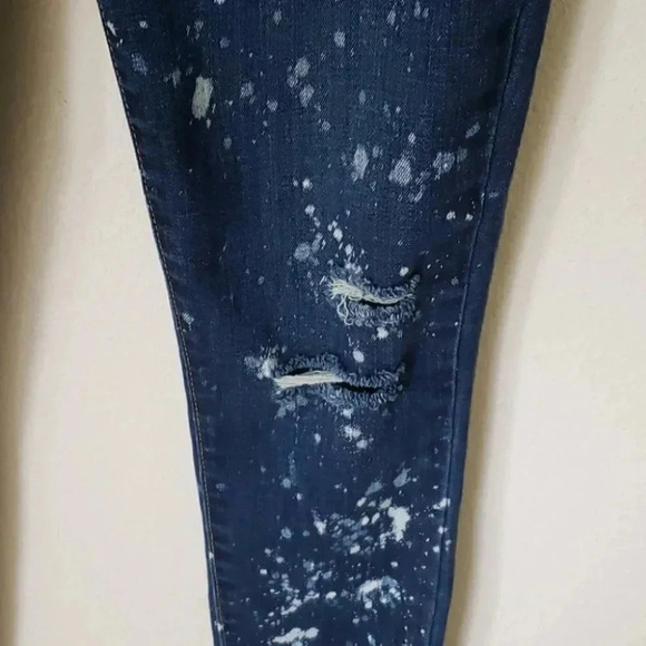 PAIGE Verdugo Ultra Skinny Paint/Bleach Sp… - Picture 6 of 16